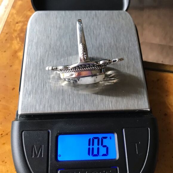 Natural White Buffalo Sterling Silver Ring Size 6 - Picture 4 of 10